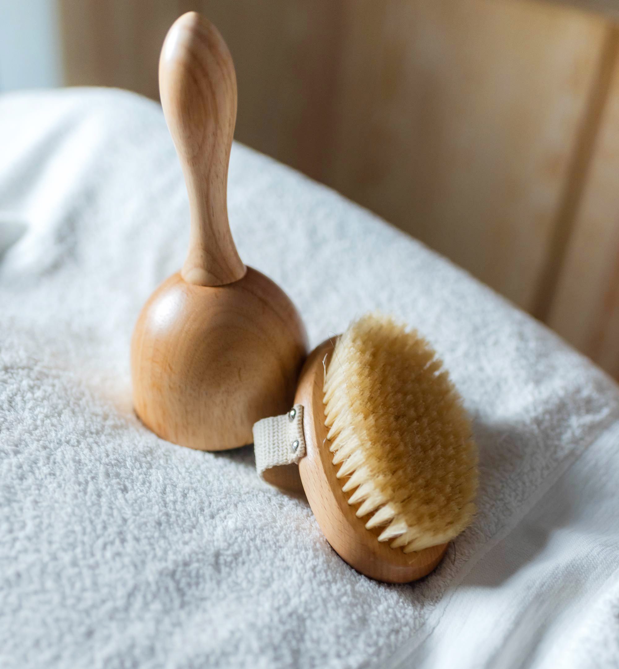 Escultura corporal brasileira em madeira